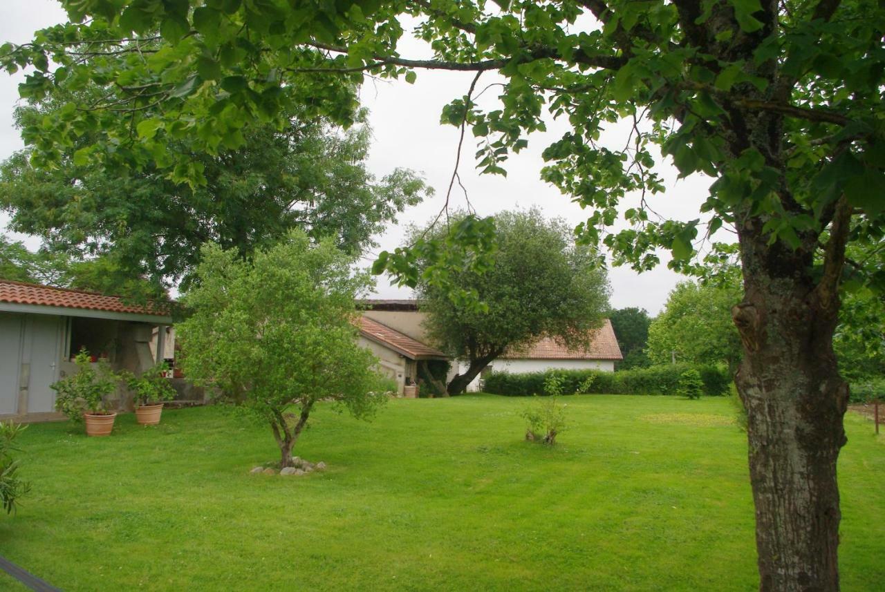 Bed and Breakfast Les Ecuries Du Seque Saint-Martin-de-Seignanx Esterno foto